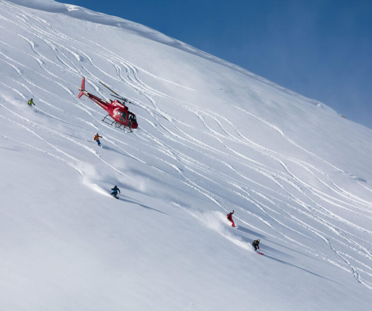 turkey_heliski_ski_trip_group_line_snow_private-package-2